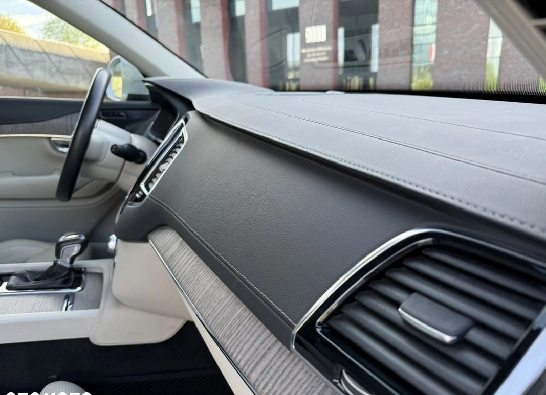Volvo XC 90 cena 174900 przebieg: 79000, rok produkcji 2020 z Katowice małe 631